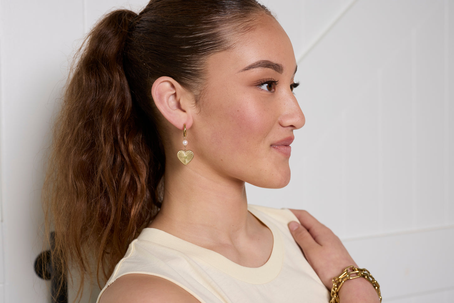 LET THEM "Rebecca Lovely Pearl" Earrings